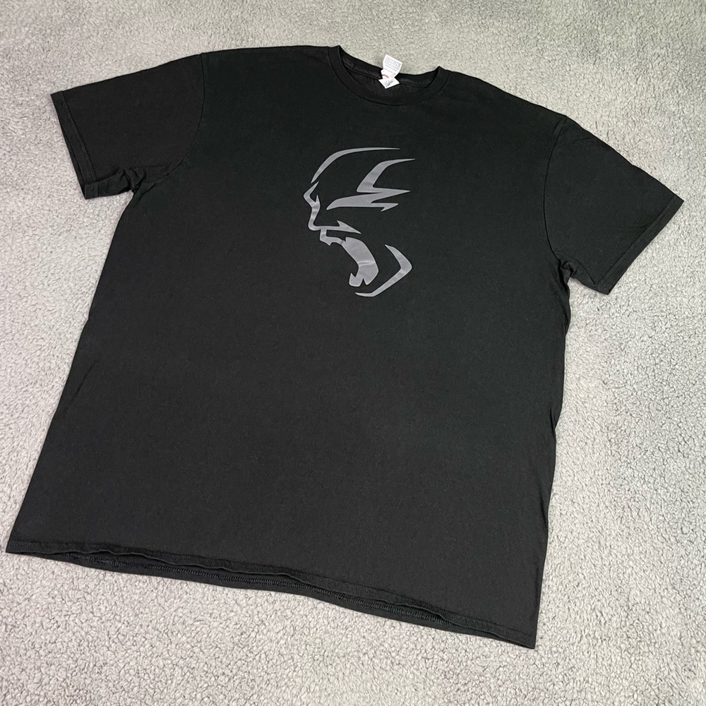 Graphic tee